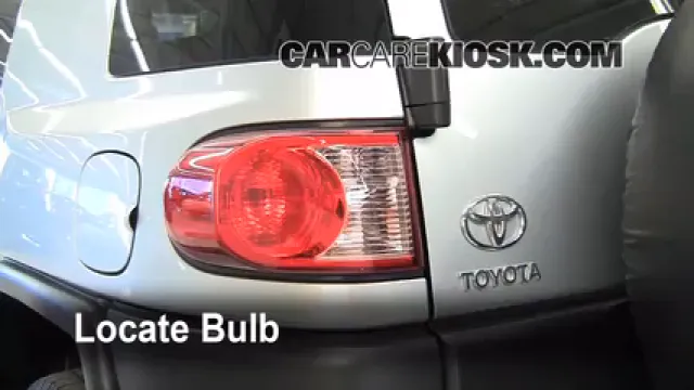 2007 Toyota FJ Cruiser 4.0L V6 Luces Luz de giro trasera (reemplazar foco)